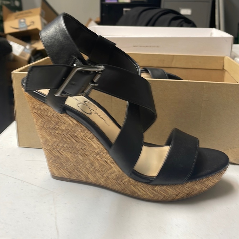 Jessica Simpson 7.5 black wedge